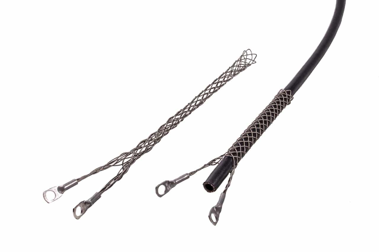 1/2 HOSE STRAIN RELIEF, FOR HOSE DIAM .70 - 1.00,  END HOLE IS 3/8